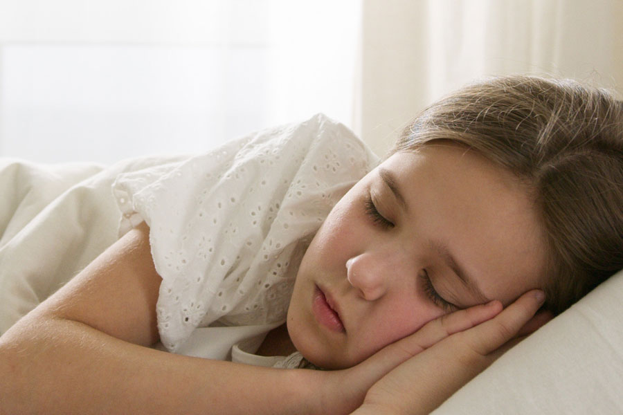 successful-families-together-sleep-importance-900×600